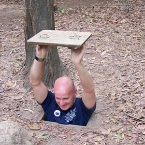 COMBINE CU CHI TUNNELS AND HO CHI MINH CITY TOUR - 1 DAY