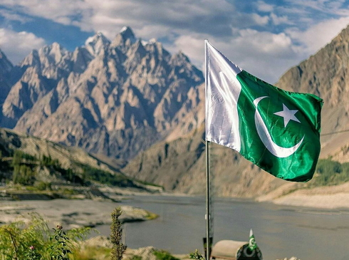 NAM Á: MÙA THU PAKISTAN 2026